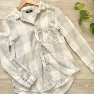 Urban Outfitters BDG Gray Plaid Flannel Shirt